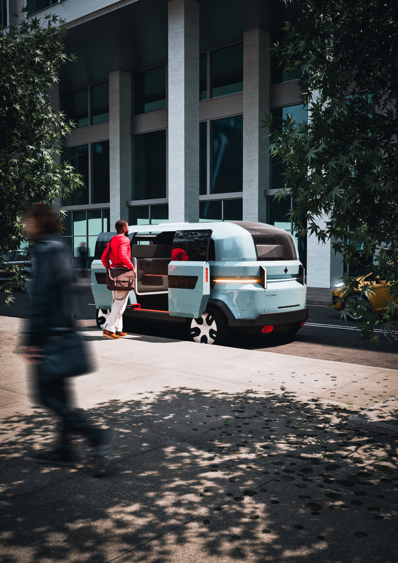 autonomous amphibious vehicle CROSSER