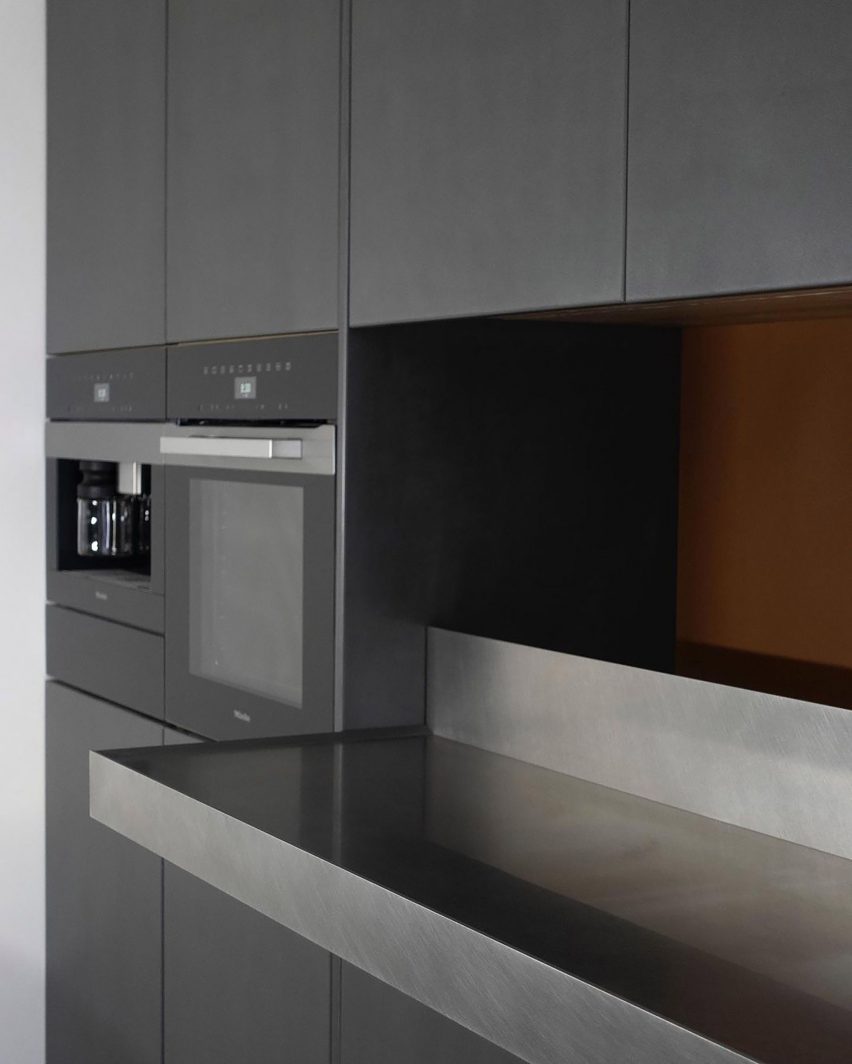 Ark T5 kitchen by Ungdon Kim for Vobia