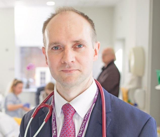 Dr Richard Lee, a respiratory consultant at The Royal Marsden Hospital in London