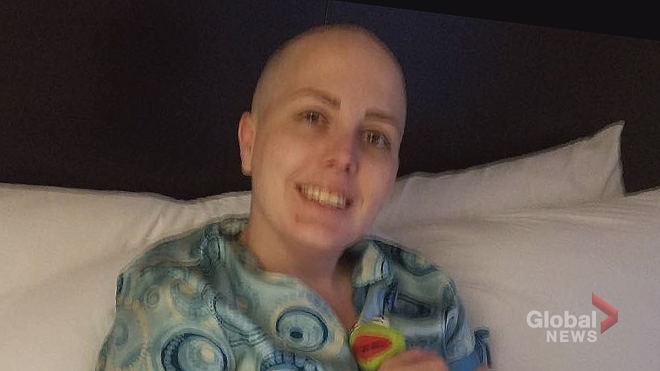 Click to play video: 'Woman charged with fraud after allegedly claiming she had cancer'