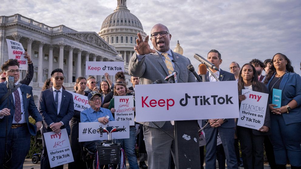 Members of Congress on TikTok defend apps reach to voters ABC News Members of Congress on TikTok defend apps reach to voters ABC News