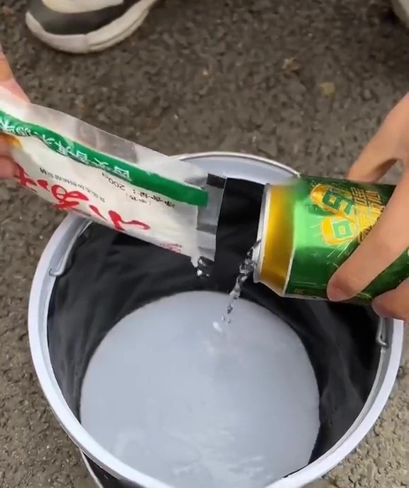 Mix beer with baking soda from your cupboard for a stain-blasting mix