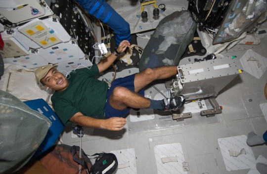 Astronauts on board the ISS get to enjoy weightlessness