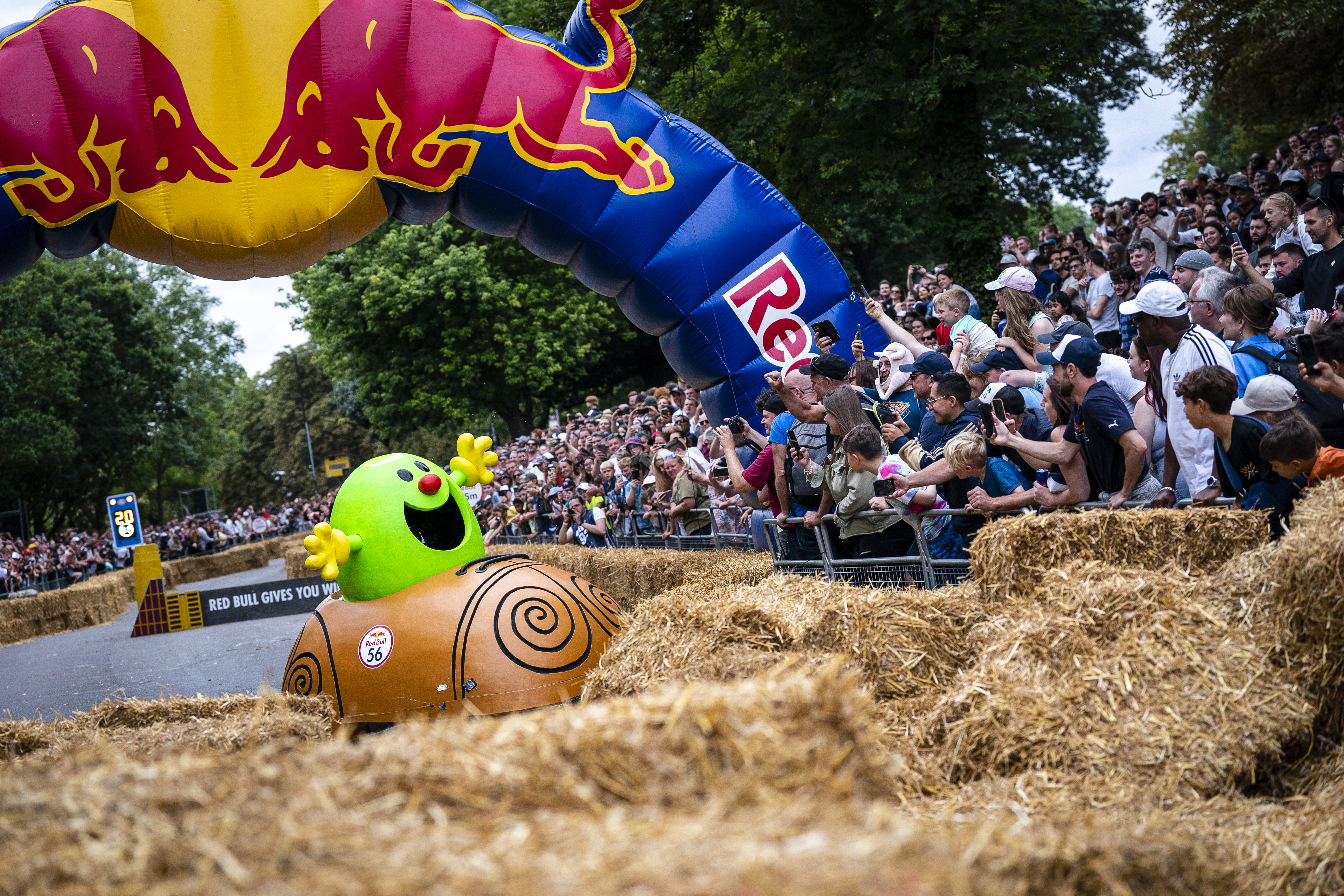 20,000 spectators joined the last UK hosted race