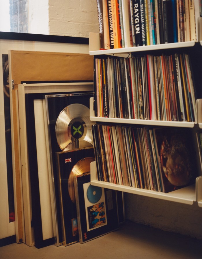 Records in de Jong’s studio