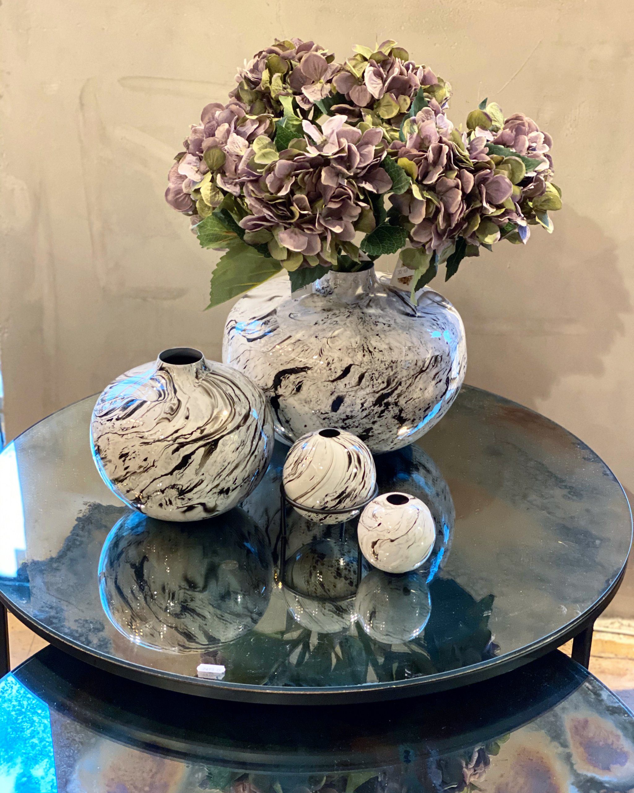 Lille vase i marmorlook H: 18cm - Interiør - ButikZoom