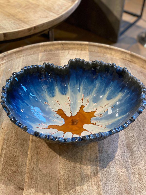 Mellemstpr håndlavet keramikskål i blå
