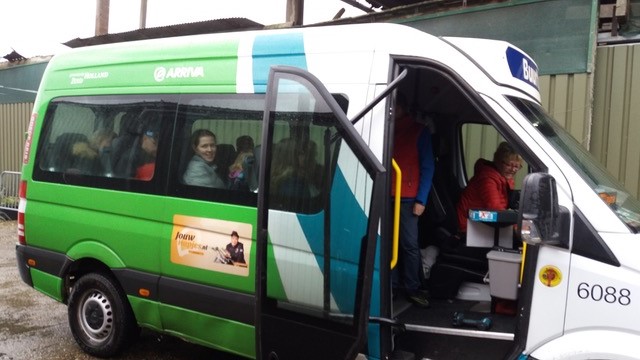 Buurtbus vervoerde bezoekers op Winterse Sfeerdagen Nieuwveen
