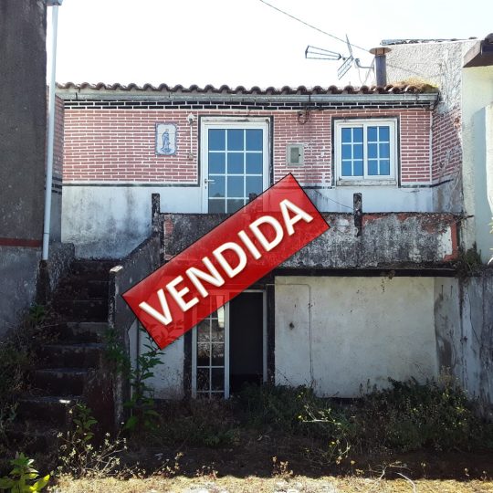 Moradia com Patio; House with Patio in Padrão, Lousã