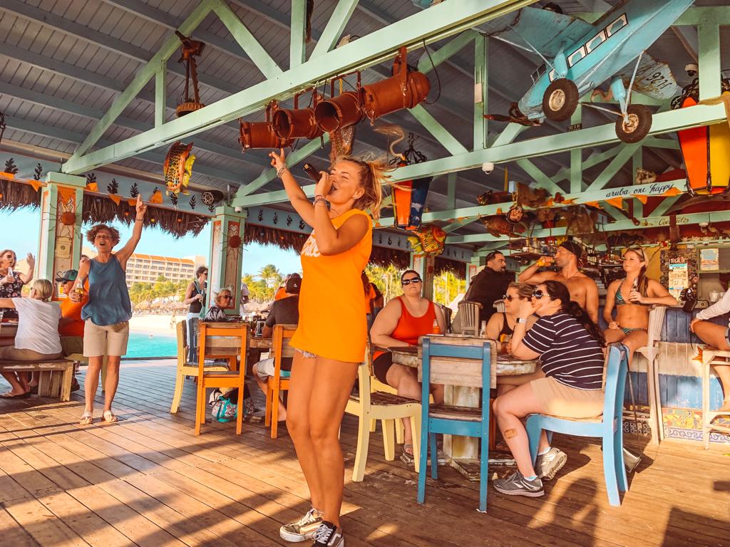 Optreden in restaurant Bugaloe Aruba 2019