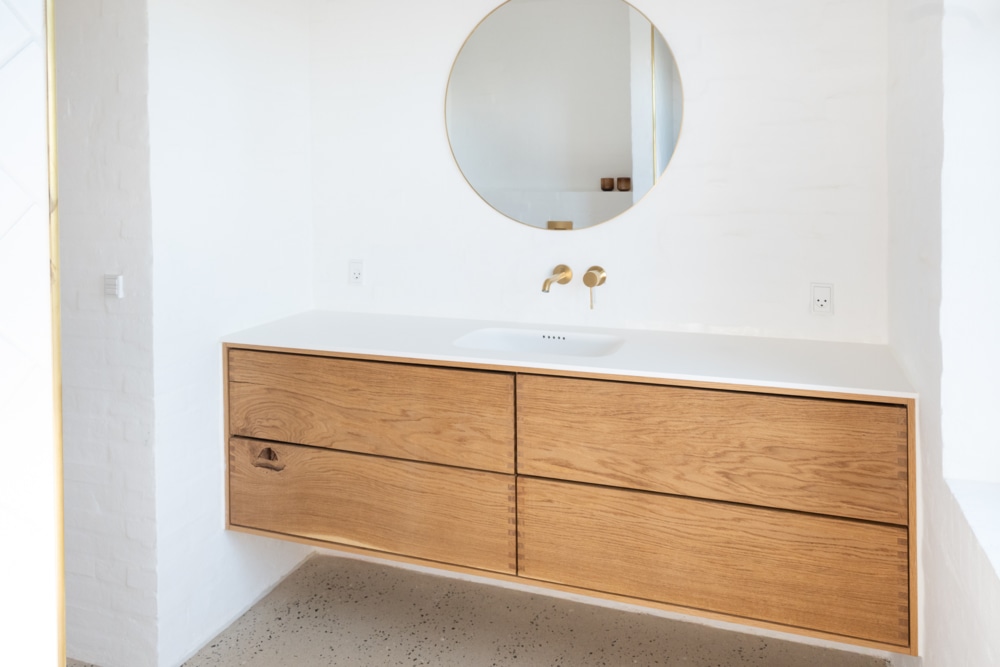 Badeværelsesmøbel - Find dine nye skræddersyede badmøbler