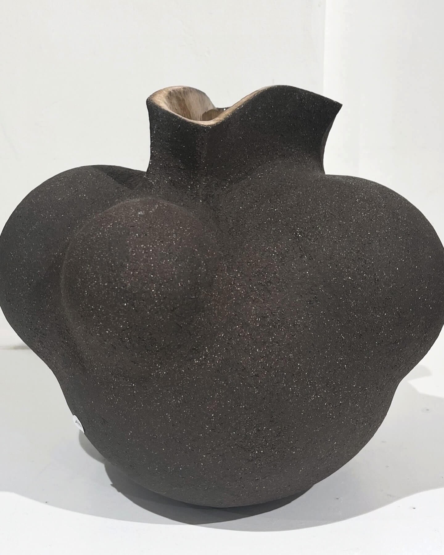 kunst_håndlavet_keramik_vase_bysteinvig_indretning kunst_håndlavet_keramik_vase_bysteinvig_indretning