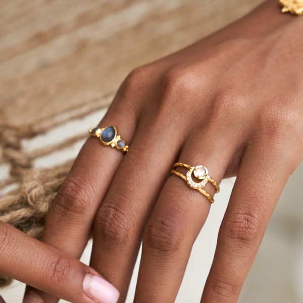 SHINE STACK ring from Ananda Soul at byTrampenau