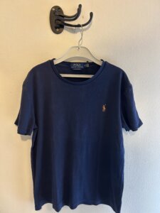 Mörkblå t-shirt stl S