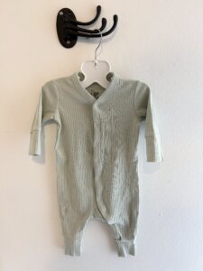Grön pyjamas stl 56