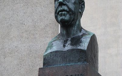 Statue of niels bohr