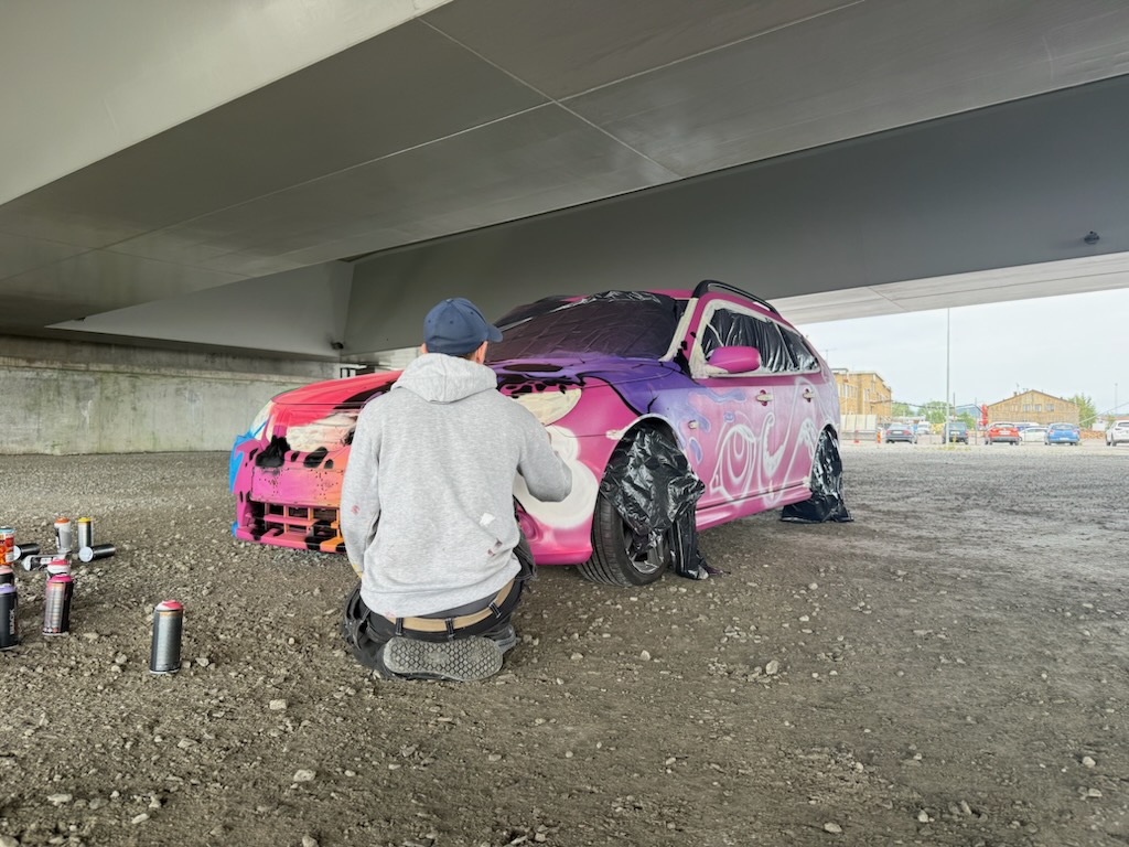 Cabelone Bil Graffiti Streetart Motiv Lackering Göteborg Billackering