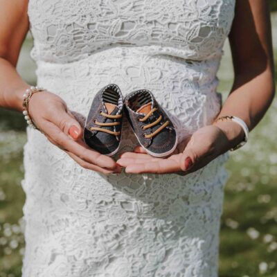 Babybauch Fotoshooting am Max-Eyth See