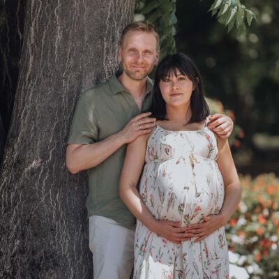 Babybauch Shooting im Kurpark Stuttgart