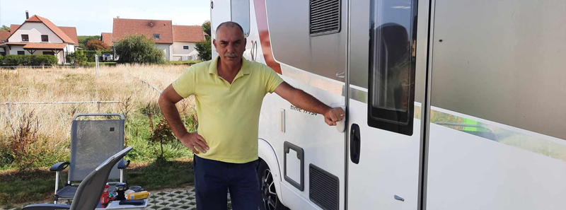 Camper van Gino (58) werd gestolen op zijn verjaardag, na 6 maanden (!) heeft hij hem terug