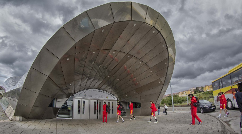 La Selección Española entrando al Palacio de los Deportes | Foto: FEB.es