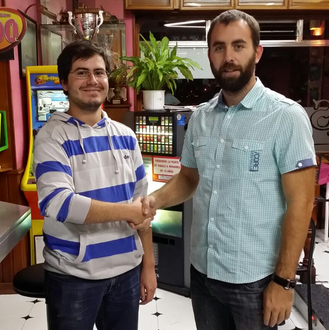 Rubén Cueto y Benjamín Santos en la Cafetería ISAE