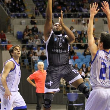 Greg Langston debuta con 9 puntos frente a Easo