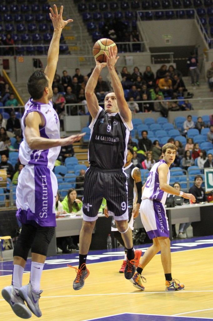 Miguel Ángel Blanco fue el MVP del encuentro tras sumar 35 puntos de valoración | Foto: Pablo Lanza