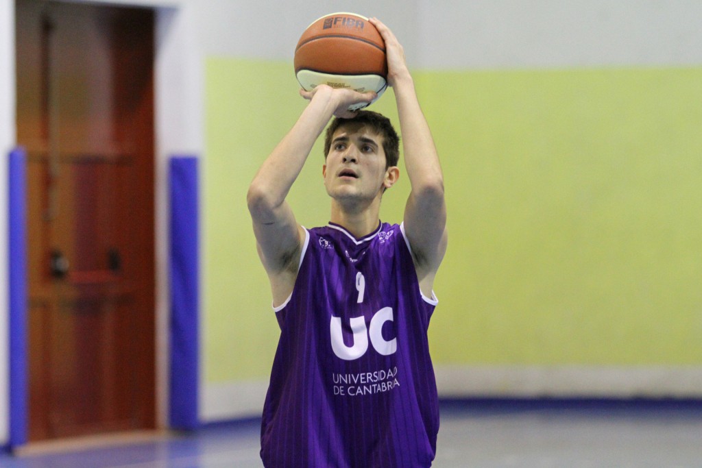 El jugador de UC Cantbasket, Fernando Madinabeitia. | Foto: Pablo Lanza