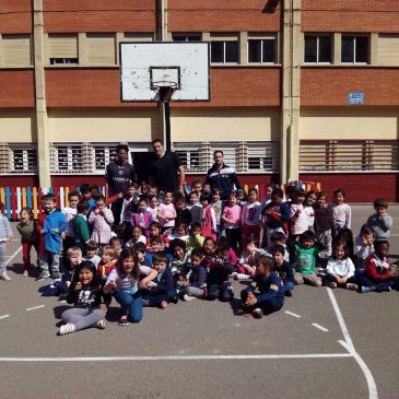 Jugadores de La Gallofa & Co participan en las Jornadas Culturales del Colegio José Arce Bodega