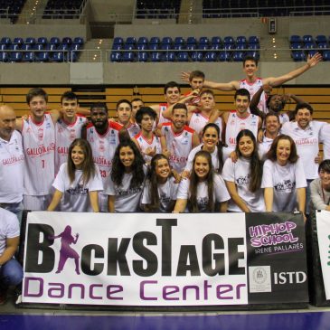 Gran debut de las cheerleaders de Cantbasket en el Palacio