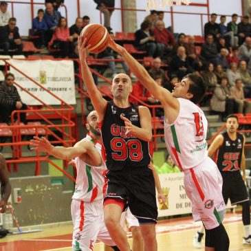 Gallofa domina de principio a fin al CBT Gimnástica y hace récord en el Vicente Trueba (34-79)