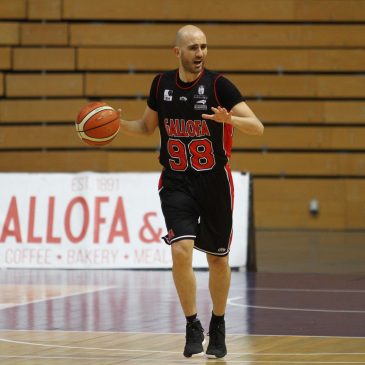 Gallofa disputa el tercer partido de la semana en Zarautz