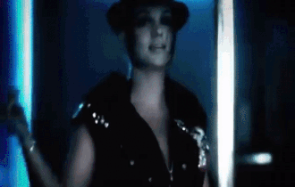Britney Spears – Gimme More - Can't Stop The Pop