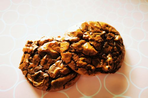 Double Chocolate Cookies backen - ein tolles und einfaches Rezept für Schokoladenliebhaber. Schnell, vegetarisch und lecker!
