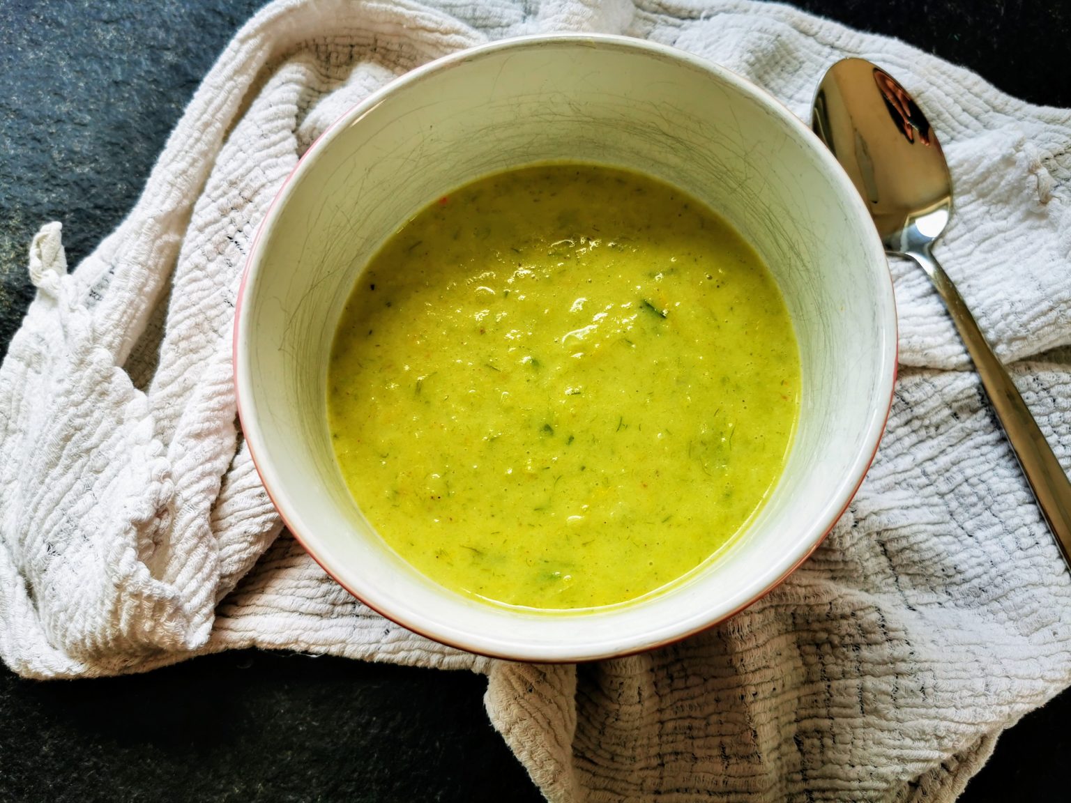 Lauchsuppe kochen // Ein herrlich einfaches vegetarisches Rezept ...