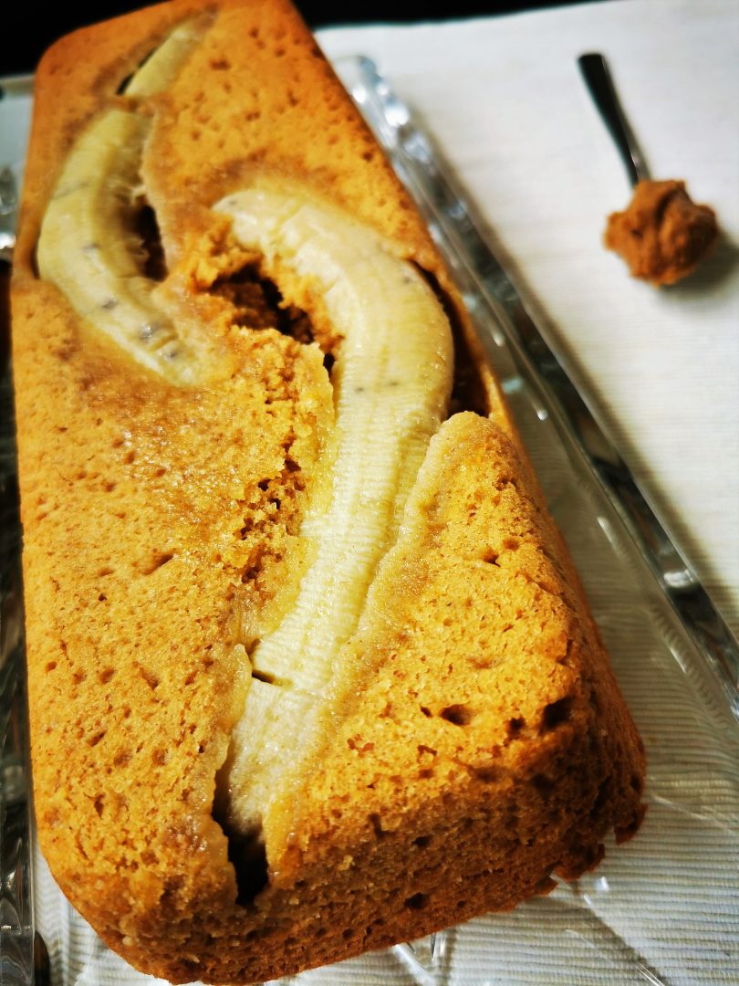 Saftiger Erdnussbutterkuchen mit Banane - ein aromatischer Kastenkuchen ...