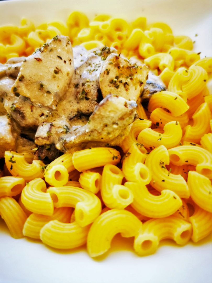 Putengeschnetzeltes in Champignonrahmsoße - Cappotella