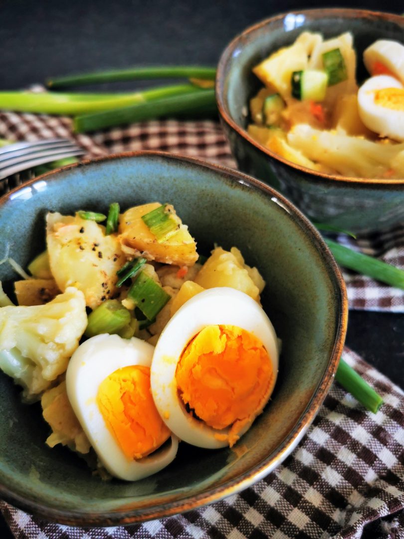 Blumenkohlsalat mit Kartoffeln und Ei - so einfach, so schnell und lecker!