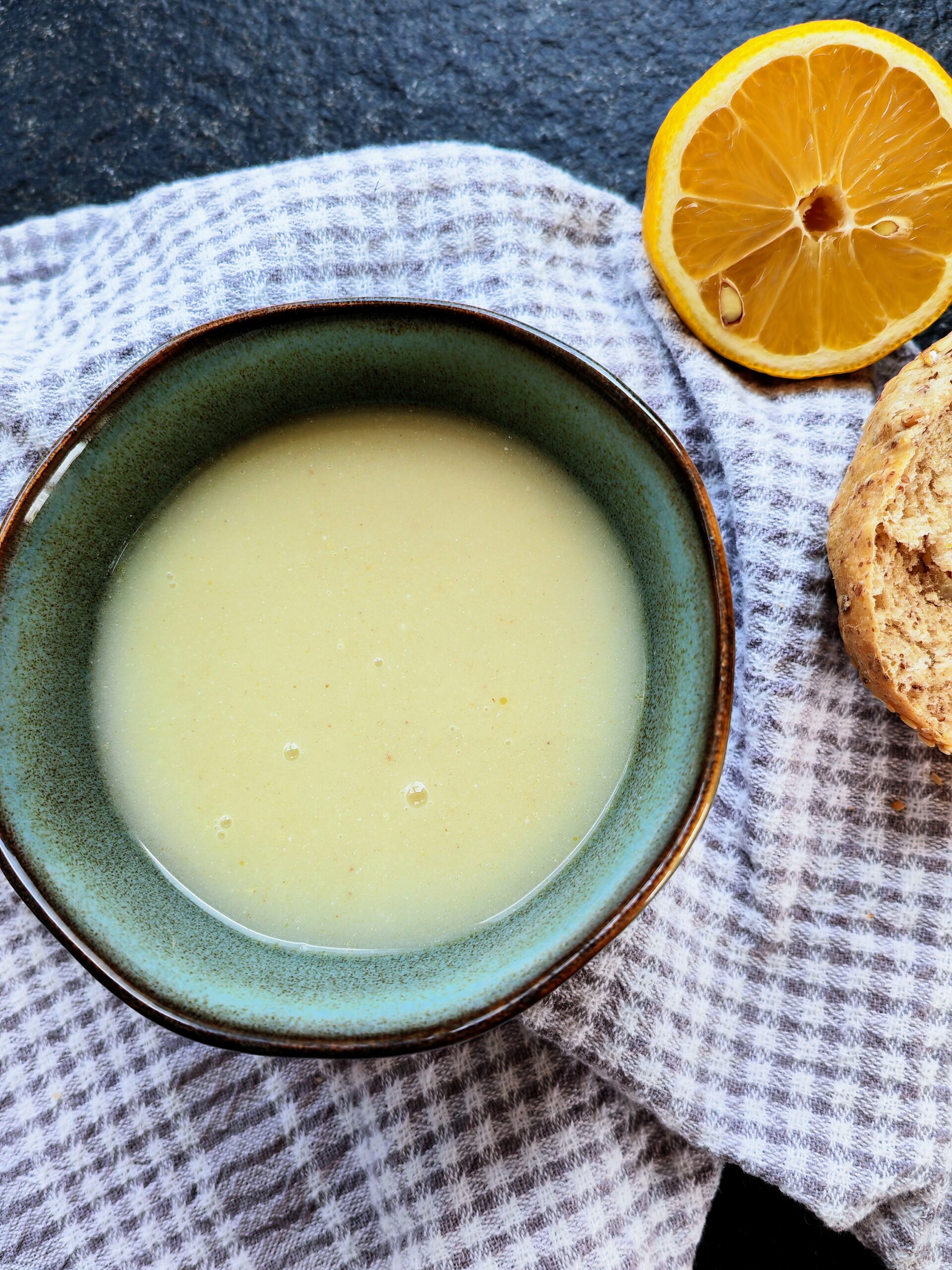 Das wohl einfachste Rezept für Spargelsuppe aus Schalen - die perfekte ...