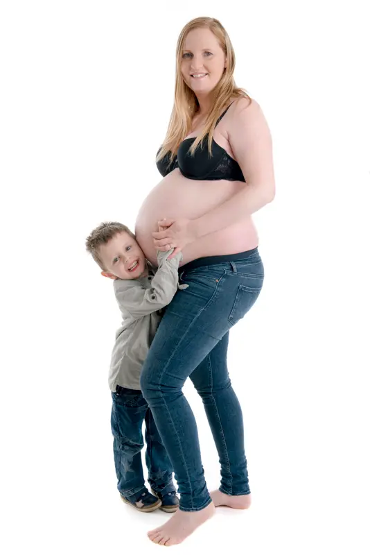 Hvordan man inkluderer ældre børn i en gravid fotografering – 1