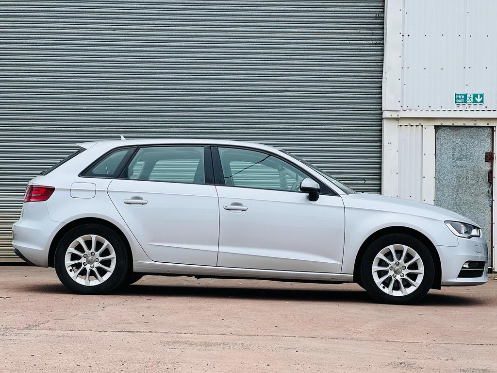 Audi A3 1.4 TFSI SE Sportback Euro 5 (s/s) 5dr / ULEZ-compliant / 51,000 miles / Petrol / Manual / 2 owners / 1 Year MOT Inc / 6 Months Warranty Inc / 12 Months AA Breakdown Cover Inc