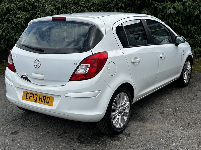 Vauxhall Corsa 1.4 16V SE Auto Euro 5 5dr 2013 (13) / 39,800 miles / Petrol / Automatic / ULEZ COMPLIANT / 1 Year MOT Inc / 6 Months Warranty Inc / 12 Months AA Breakdown Cover Inc