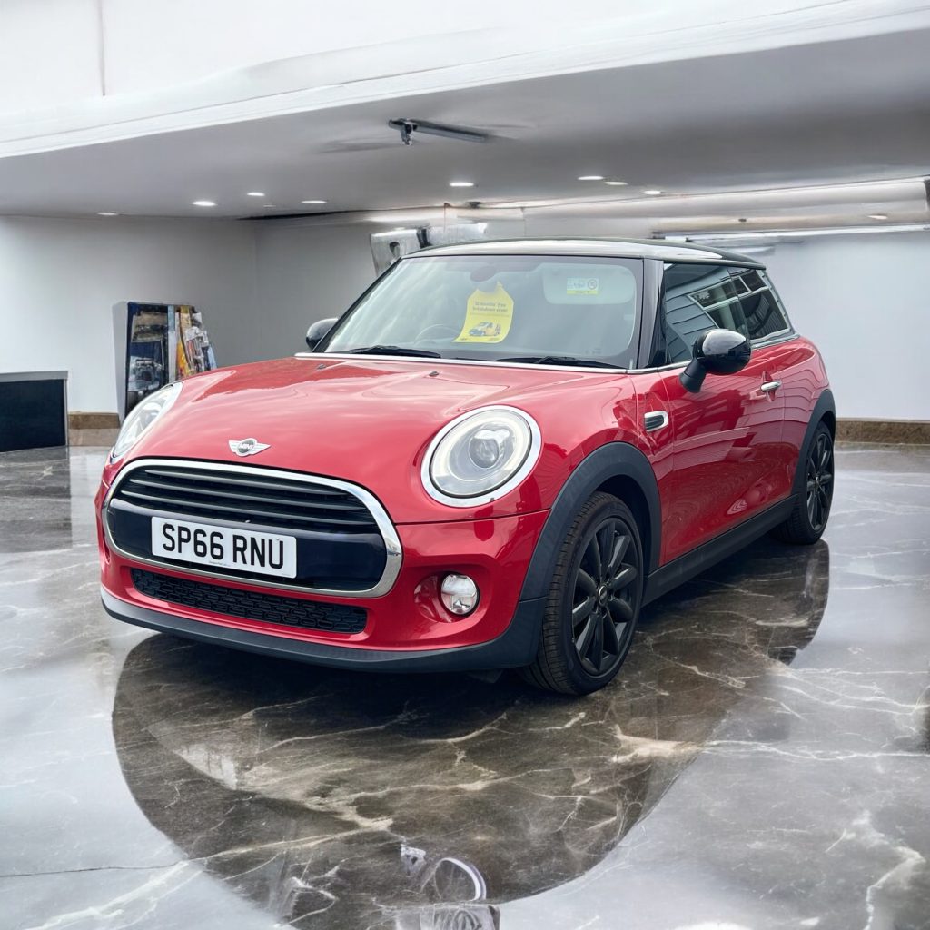 MINI Hatch 1.5 Cooper Euro 6 (s/s) 3dr SP66RNU  2016 (66)  46,000 miles Petrol Manual Red 3 owners Car ULEZ