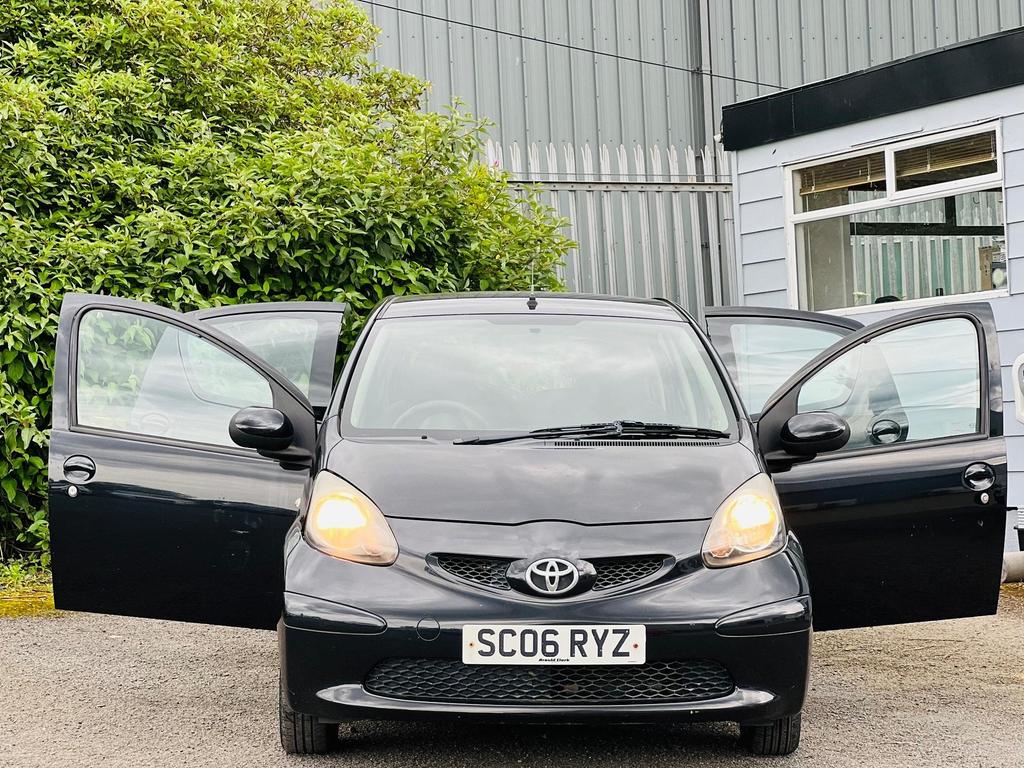 Toyota AYGO 1.0 VVT-i Black Euro 4 5dr SC06RYZ  2006 (06)  86,000 miles Petrol Manual Black 4 owners Car ULEZ