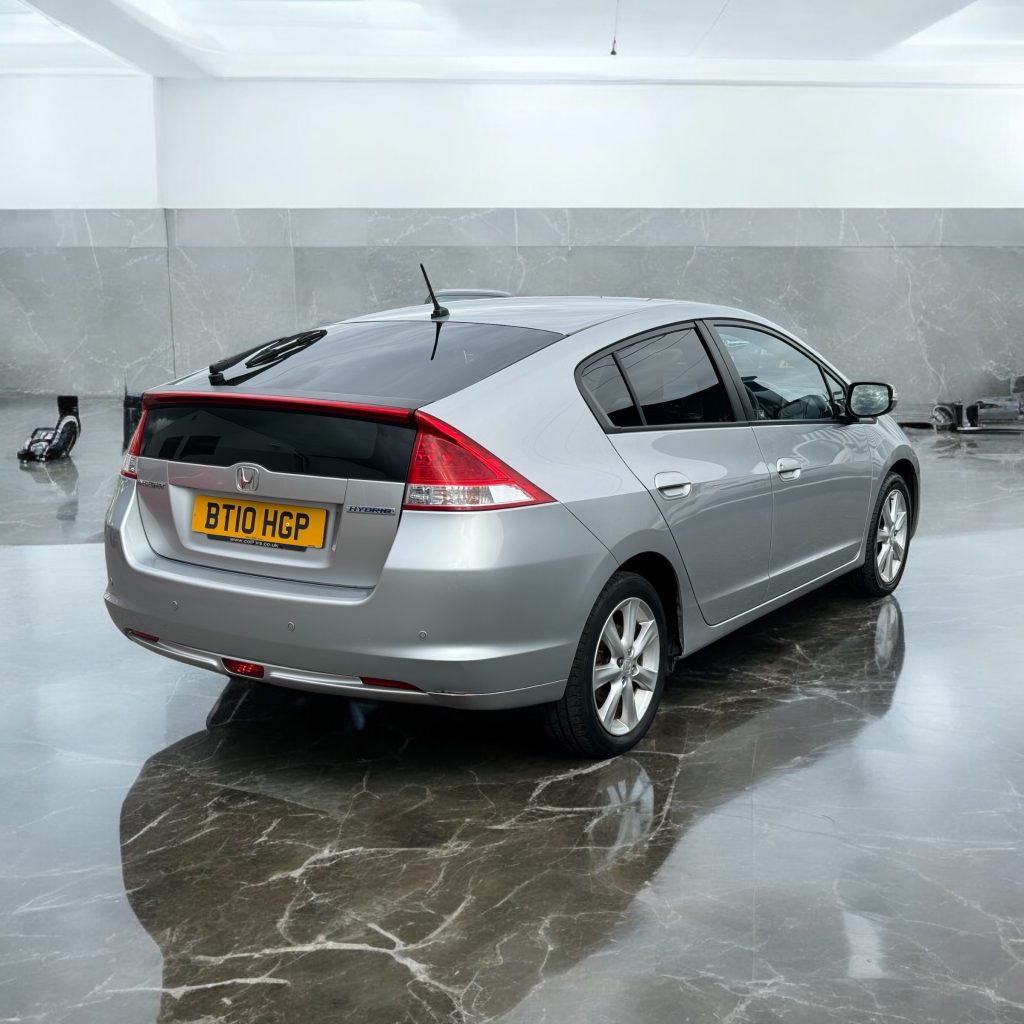 Honda Insight 1.3h IMA ES CVT Euro 5 5dr BT10HGP  2010 (10)  69,000 miles Petrol Hybrid Automatic Silver 4 owners