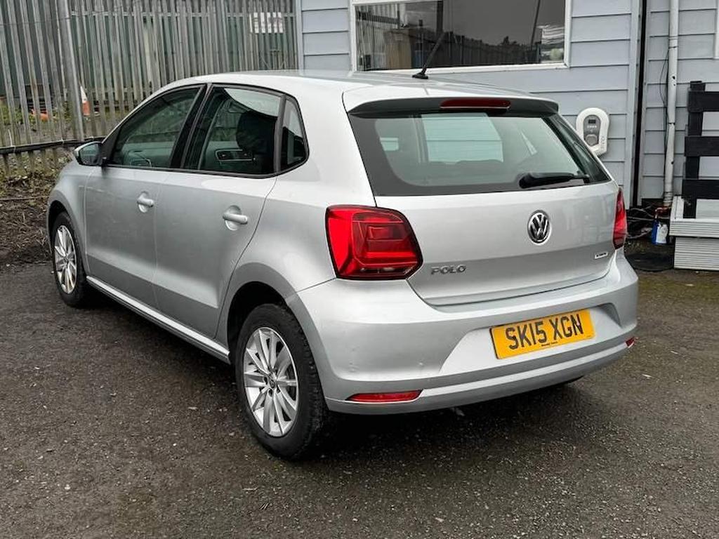 Volkswagen Polo 1.0 BlueMotion Tech SE Euro 6 (s/s) 5dr, 2015 (15)  47,600 miles,  Petrol,  Manual,  Silver,  4 owners, 1 Year MOT, 6 Months Warranty