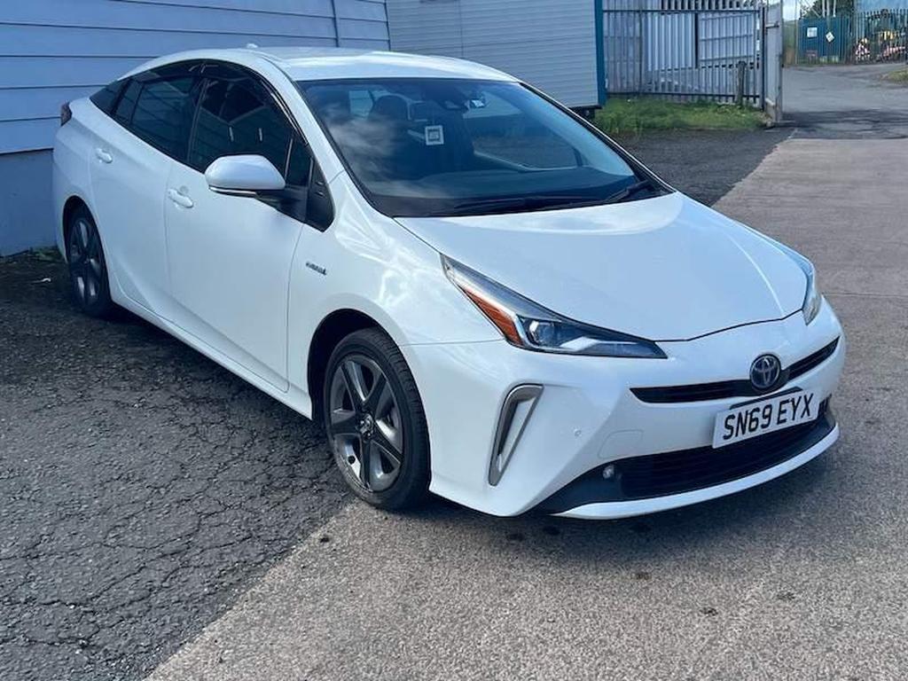 Toyota Prius 1.5 CVT 4dr, Petrol Hybrid, Automatic, White,  1 owner, 34100 Milage, (2019, 69)