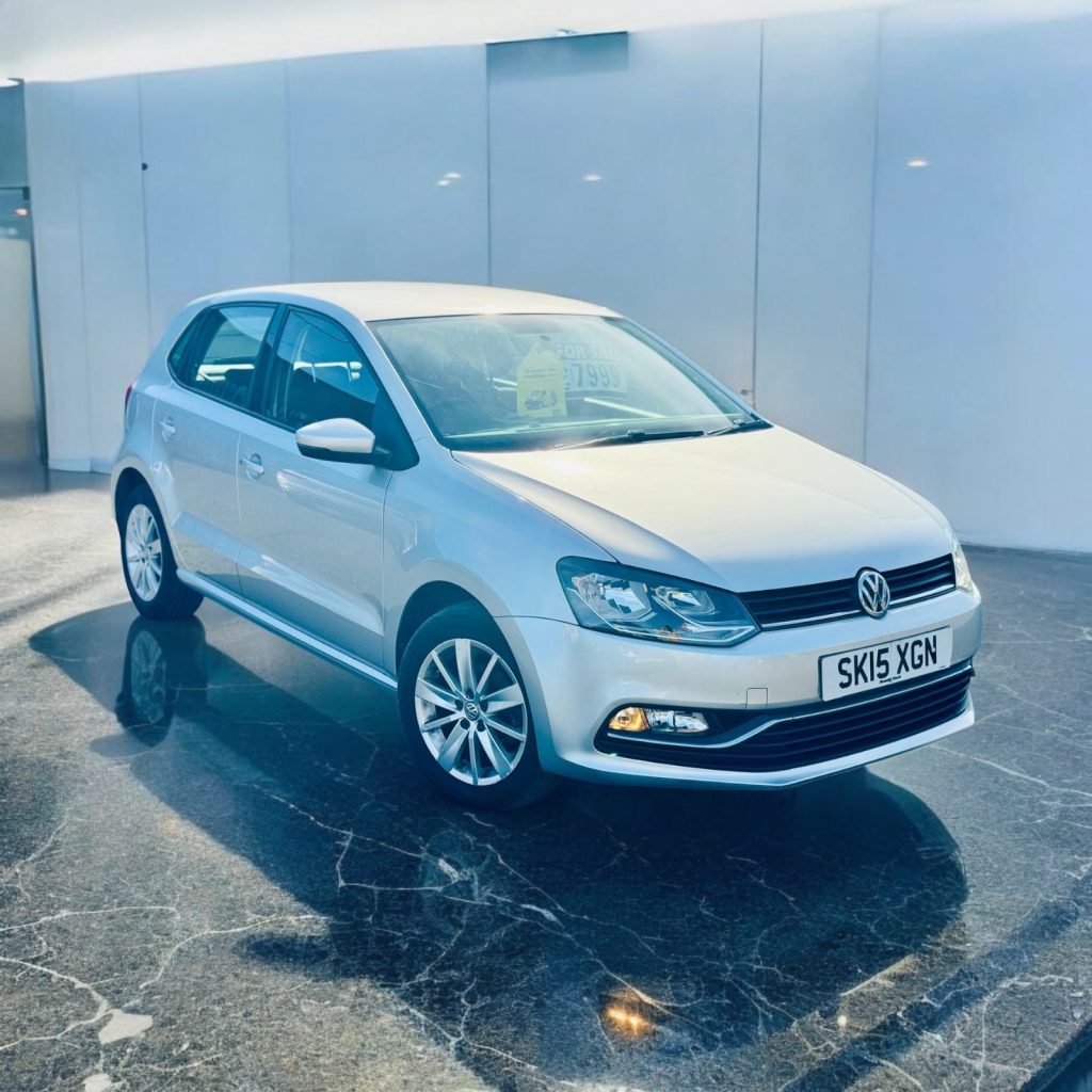 Volkswagen Polo 1.0 BlueMotion Tech SE Euro 6 (s/s) 5dr, 2015 (15)  47,600 miles,  Petrol,  Manual,  Silver,  4 owners, 1 Year MOT, 6 Months Warranty