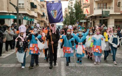 EL III “CARNAVAL DE LOS COLES” INUNDA LA CIUDAD DE LUZ Y COLOR